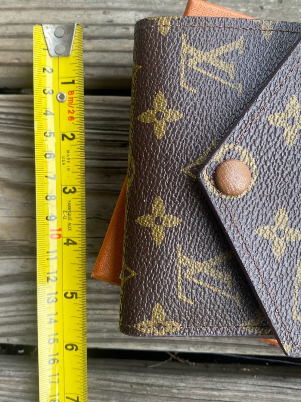✨ Luxury Inspired Monogram TriFold Wallet - Picture 9 of 11